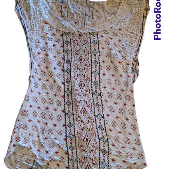 Large American Rag Cie Bohemian Top in Junior's - Picture 2 of 5